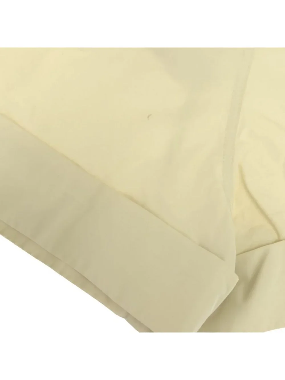 Moncler White Plantalone Nylon Pleated Shorts 42
